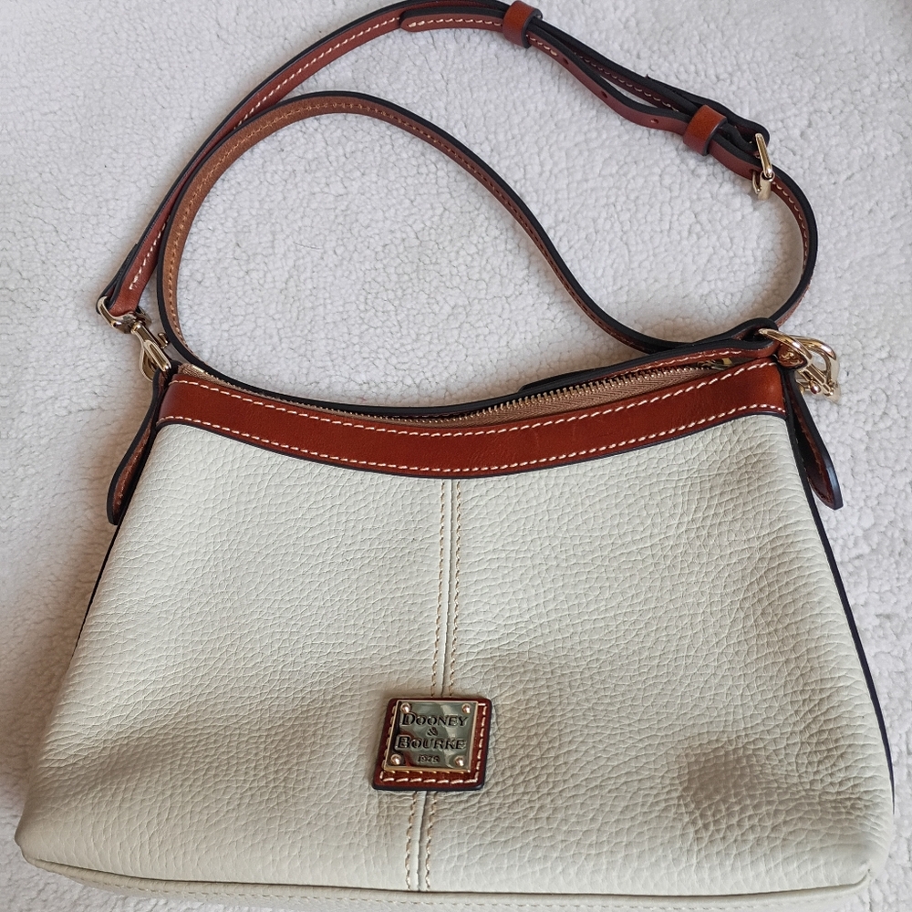 Dooney & Bourke White Shoulder Bag